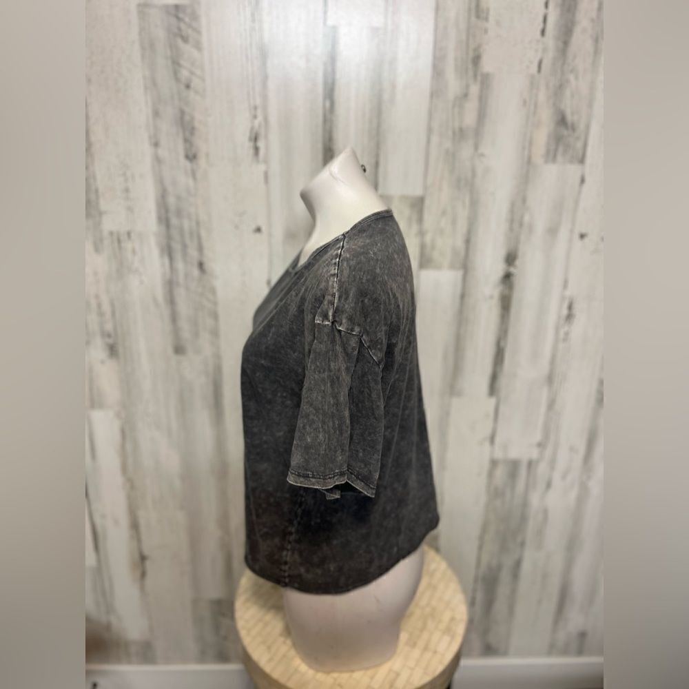 Gray top - Picture 3 of 7